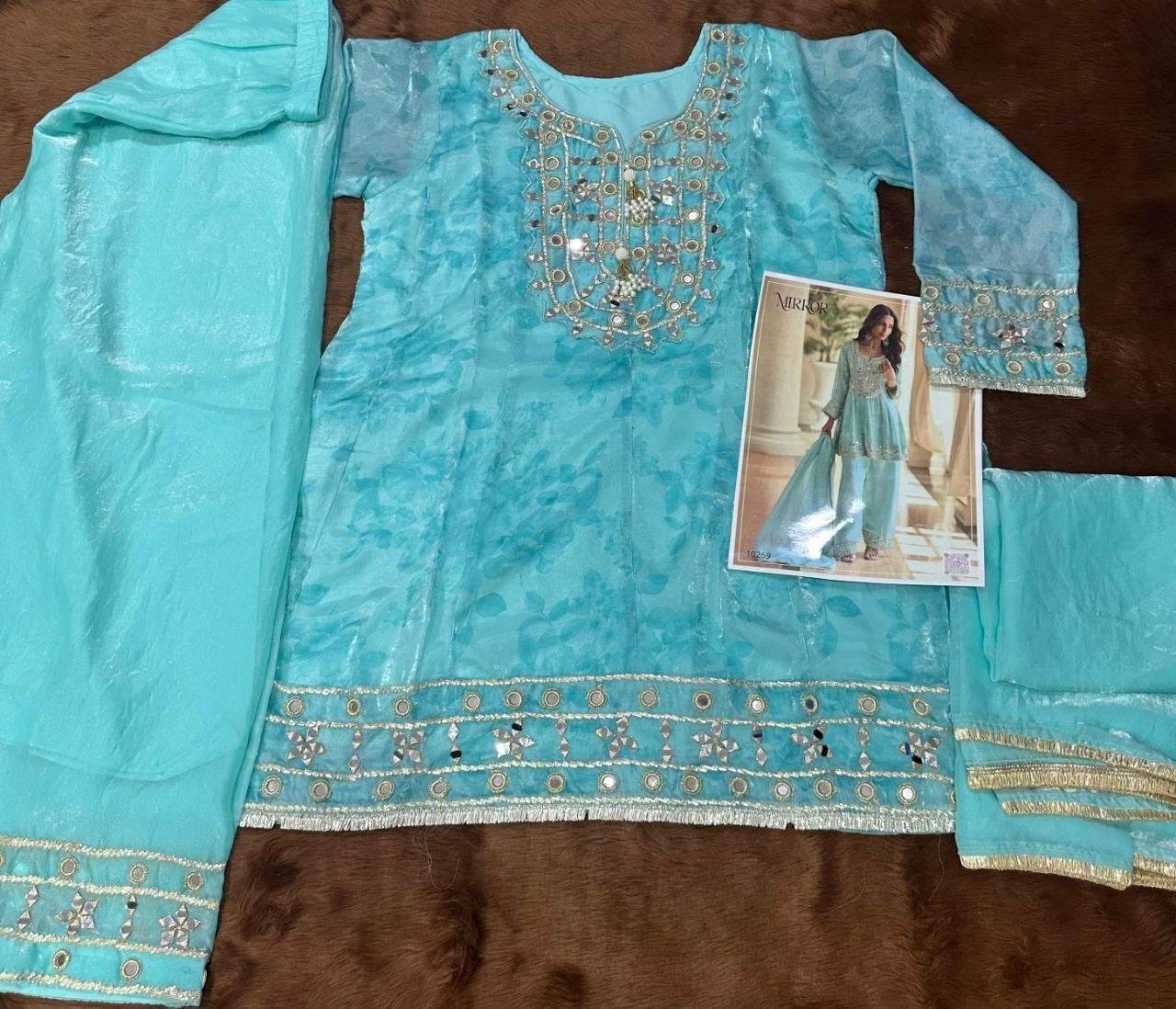 Nazaqat Mint Set