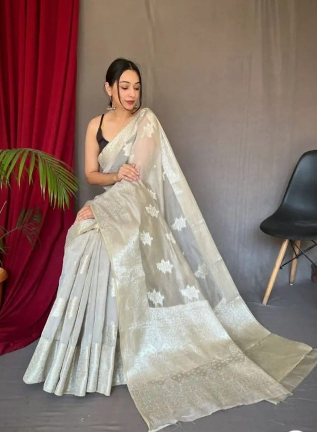 Soft Muslin Saree with Golden Zari Weaving Border