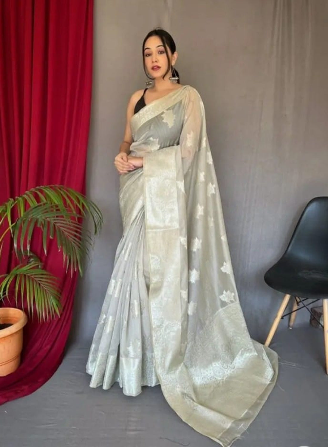 Soft Muslin Saree with Golden Zari Weaving Border