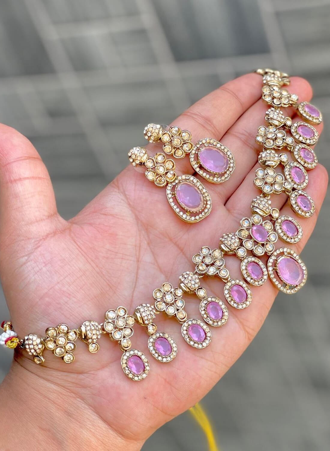 Beautiful Premium Quality Kundan Necklace With Beautiful Earrings