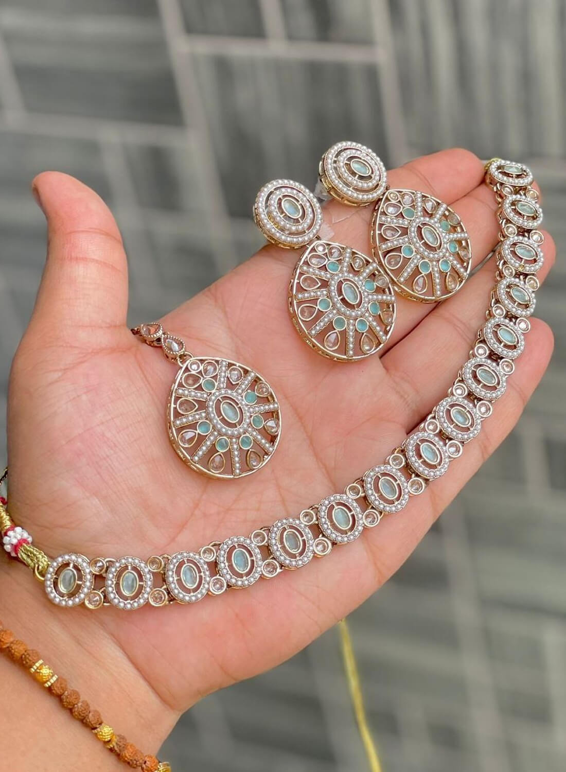 Beautiful Premium Quality Polky Work Stone Choker with Earrings and Tika